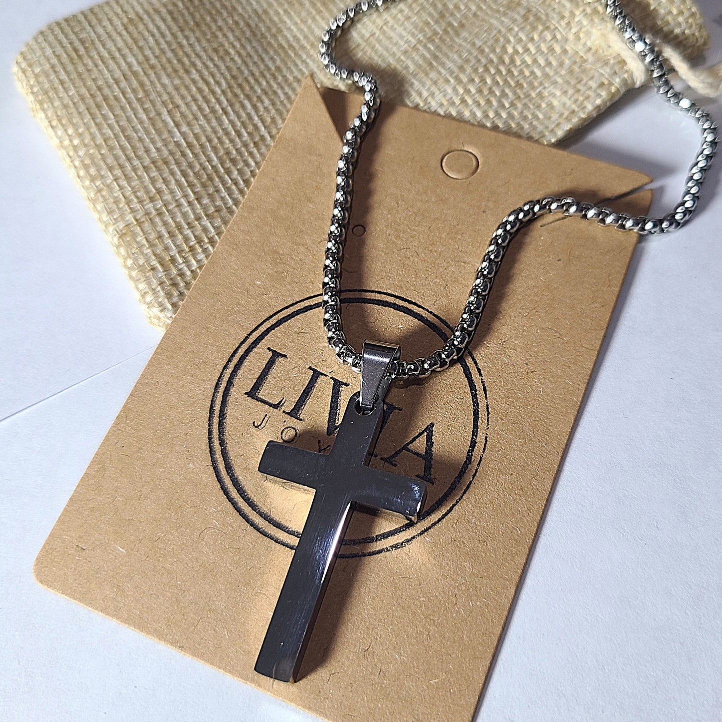 Collar cruz plateada | Acero quirúrgico